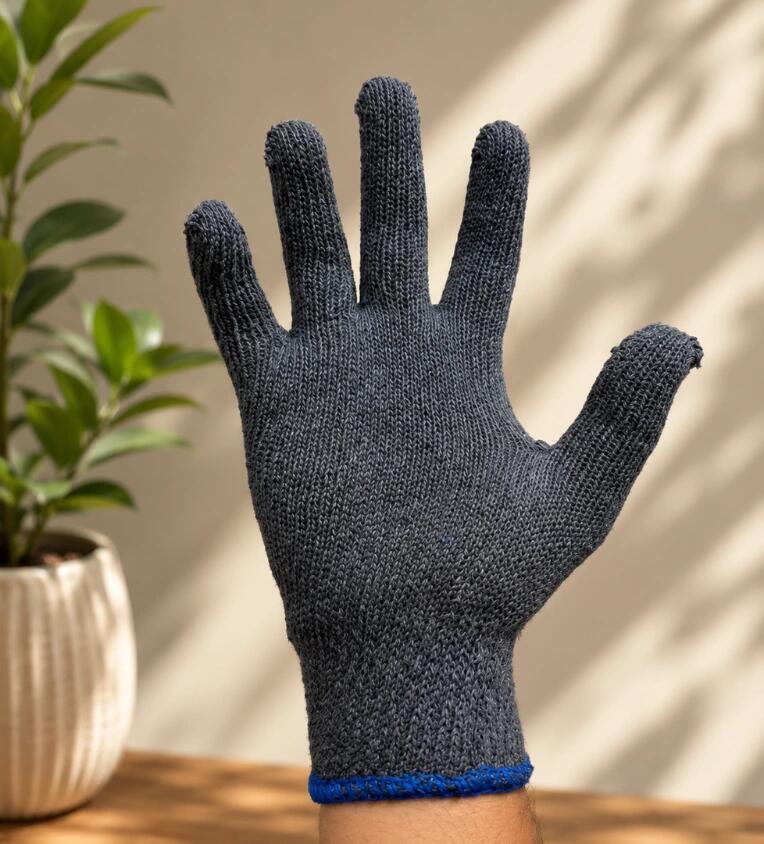 Grey Cotton knitted Hand Gloves